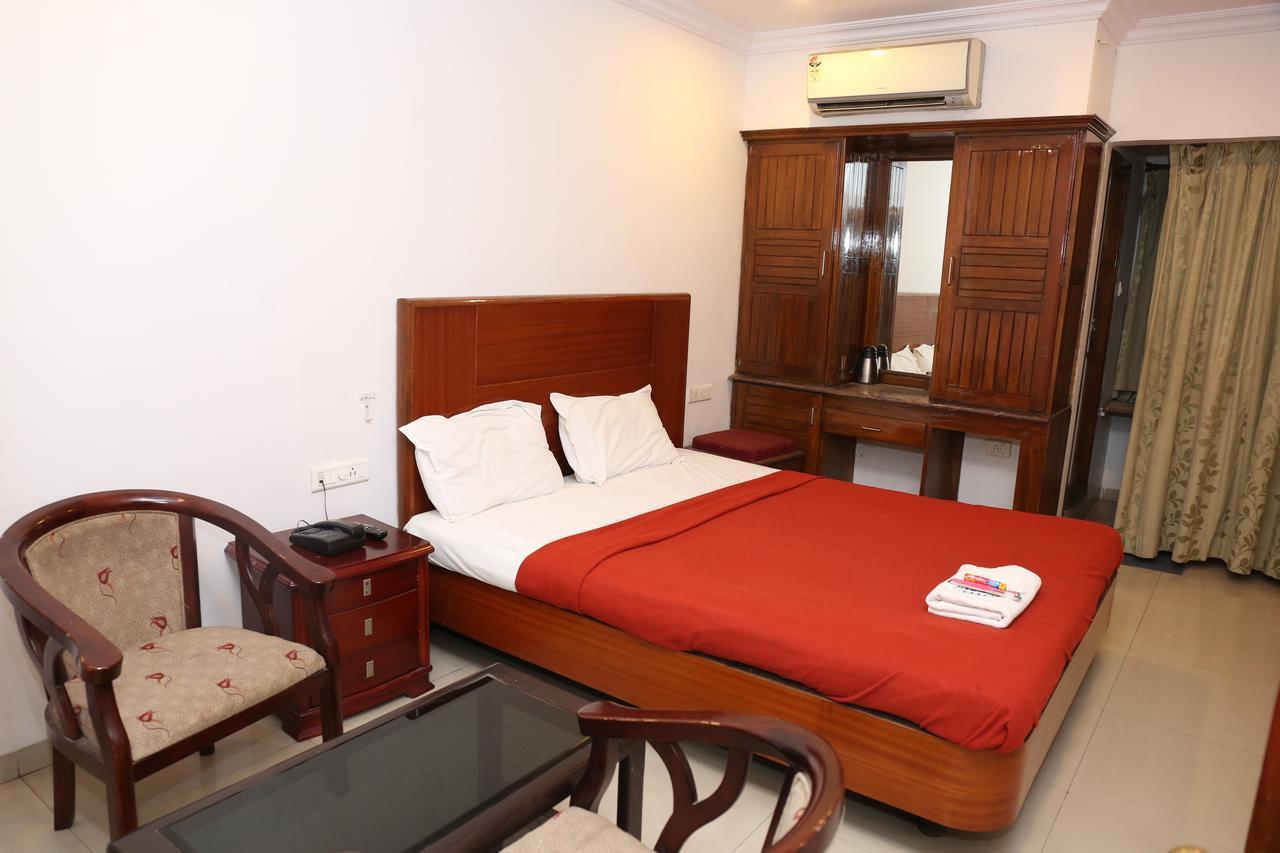 Hotel Chandra'S Visakhapatnam Zewnętrze zdjęcie
