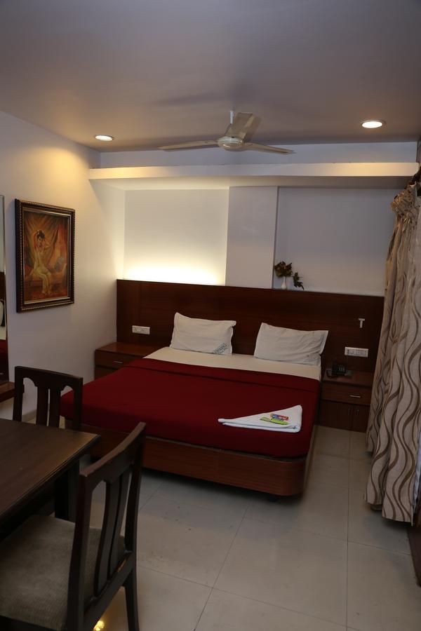 Hotel Chandra'S Visakhapatnam Zewnętrze zdjęcie