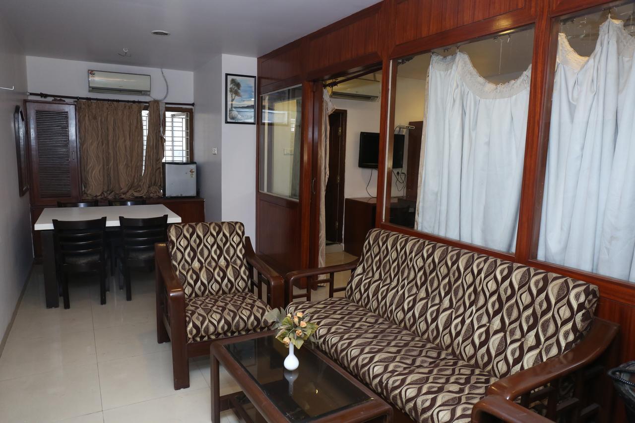 Hotel Chandra'S Visakhapatnam Zewnętrze zdjęcie