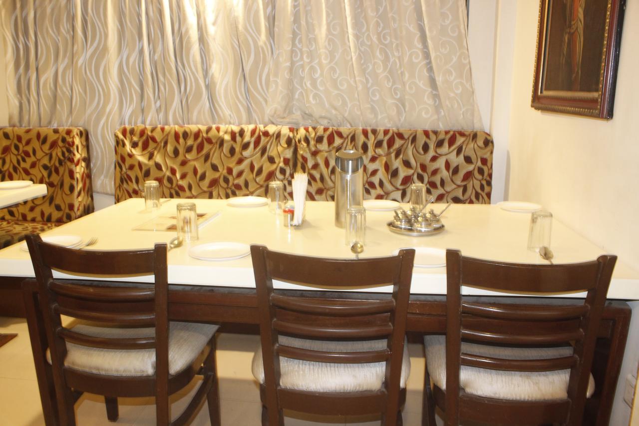 Hotel Chandra'S Visakhapatnam Zewnętrze zdjęcie