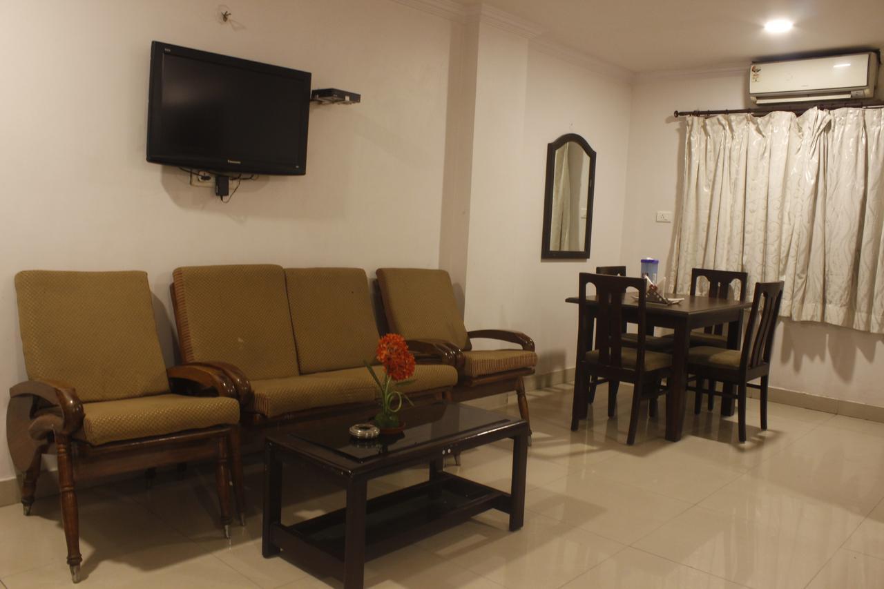 Hotel Chandra'S Visakhapatnam Zewnętrze zdjęcie