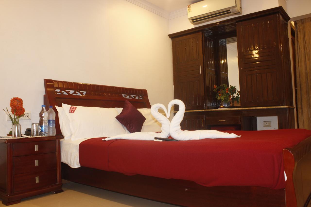 Hotel Chandra'S Visakhapatnam Zewnętrze zdjęcie