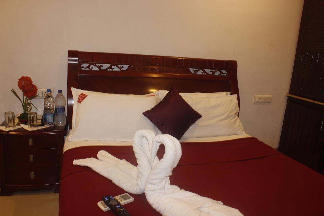 Hotel Chandra'S Visakhapatnam Zewnętrze zdjęcie