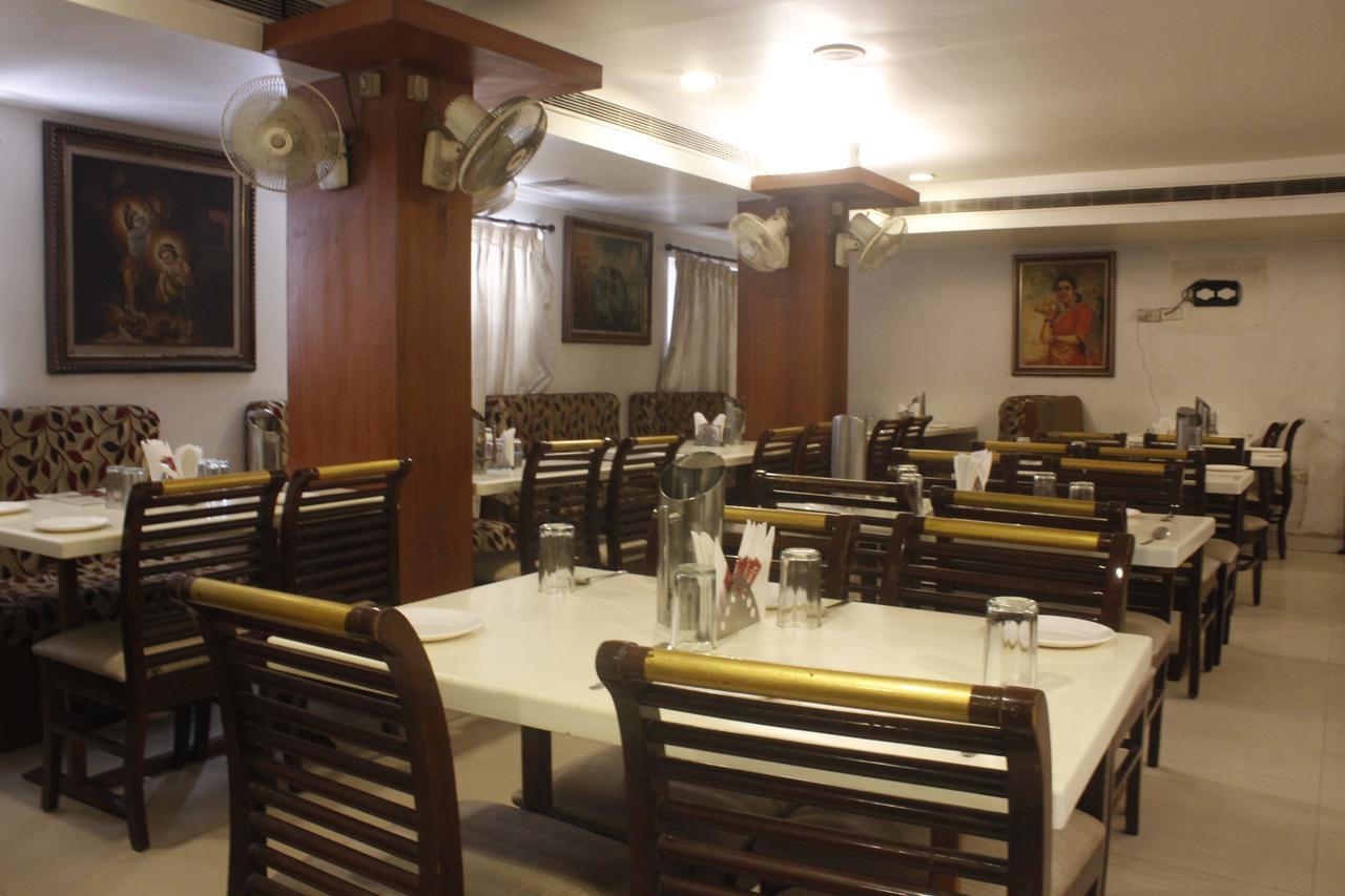 Hotel Chandra'S Visakhapatnam Zewnętrze zdjęcie